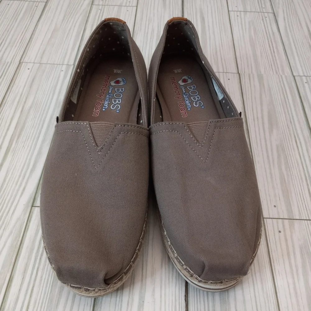 SKECHERS BOBS Breeze New Discovery Taupe Canvas Slip-On Shoes